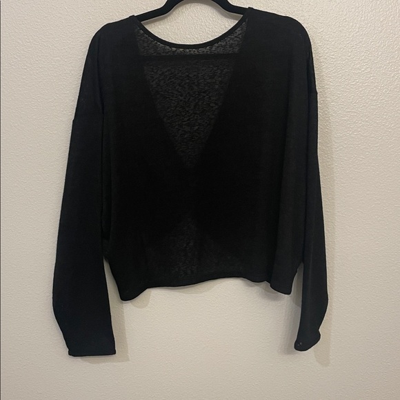 Tru by Torrid cropped actice shawl - Picture 5 of 5